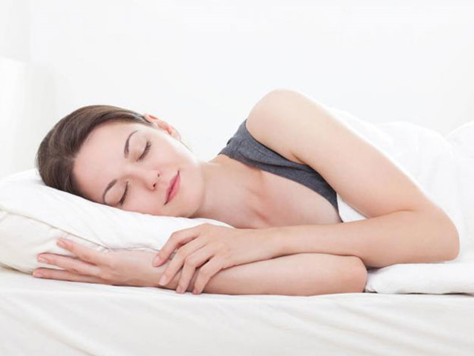 Chữa bệnh huyết áp thấp cần người bệnh ngủ đủ giấc mỗi ngày